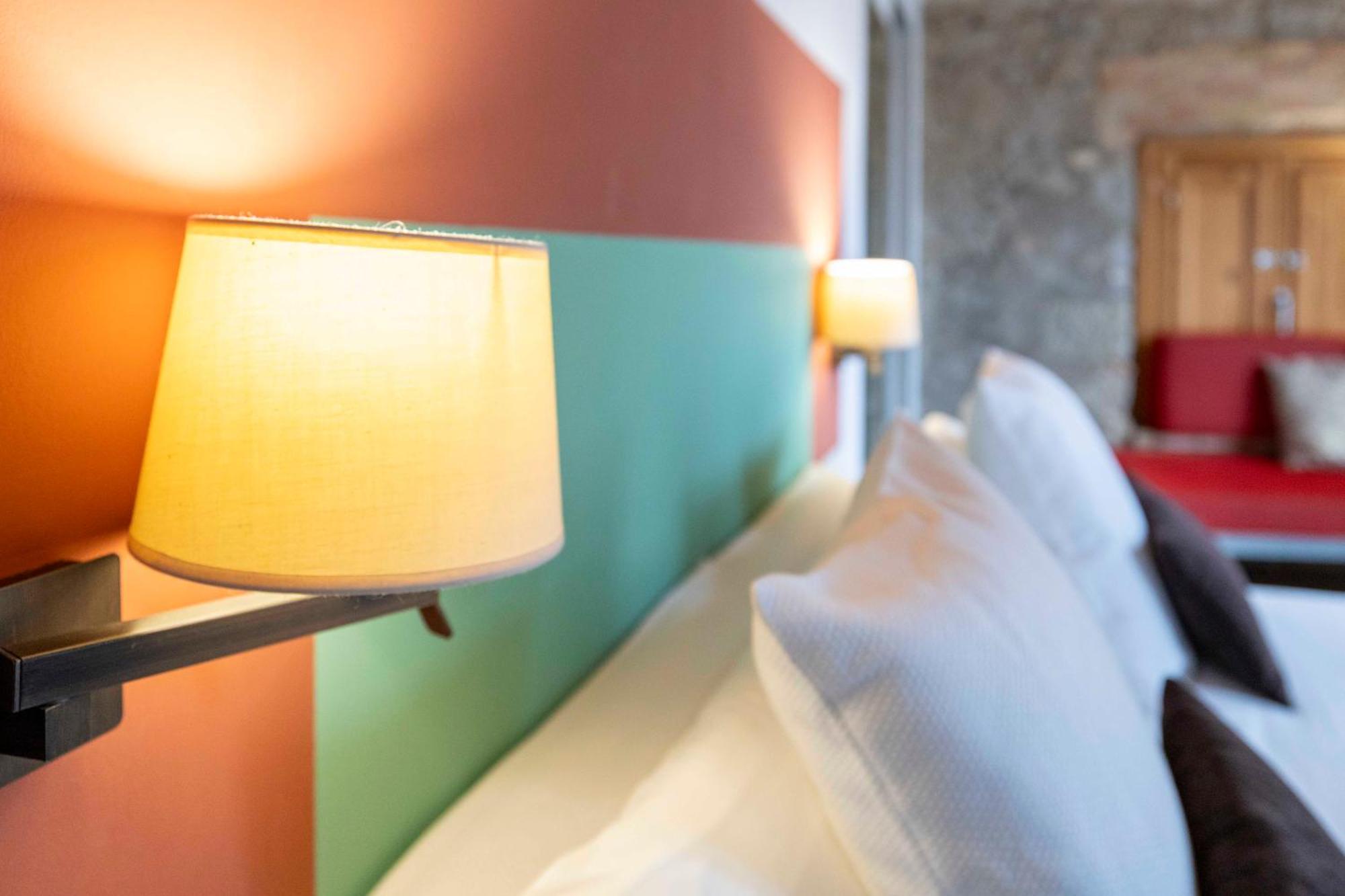 Hotel La Freixera Solsona Bagian luar foto